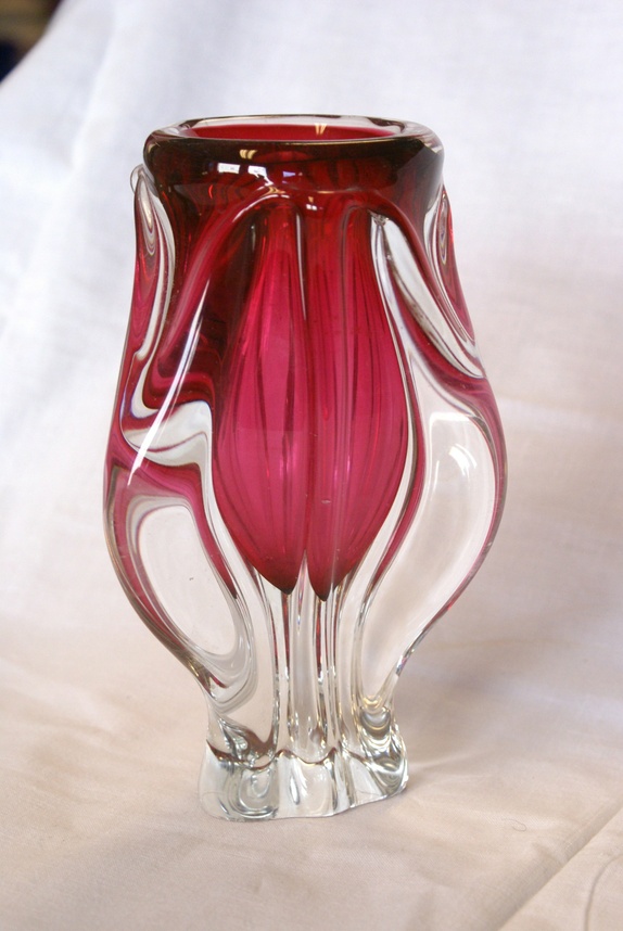 Stor rød vase- Chribska Tsjekkoslovakia - Epla