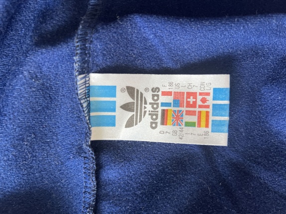 Original Adidas treningsjakke fra 90 tallet storrelse L Epla